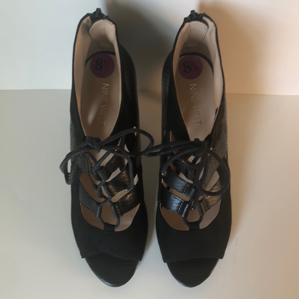 Nine West Laced Heels - Picture 4 of 8
